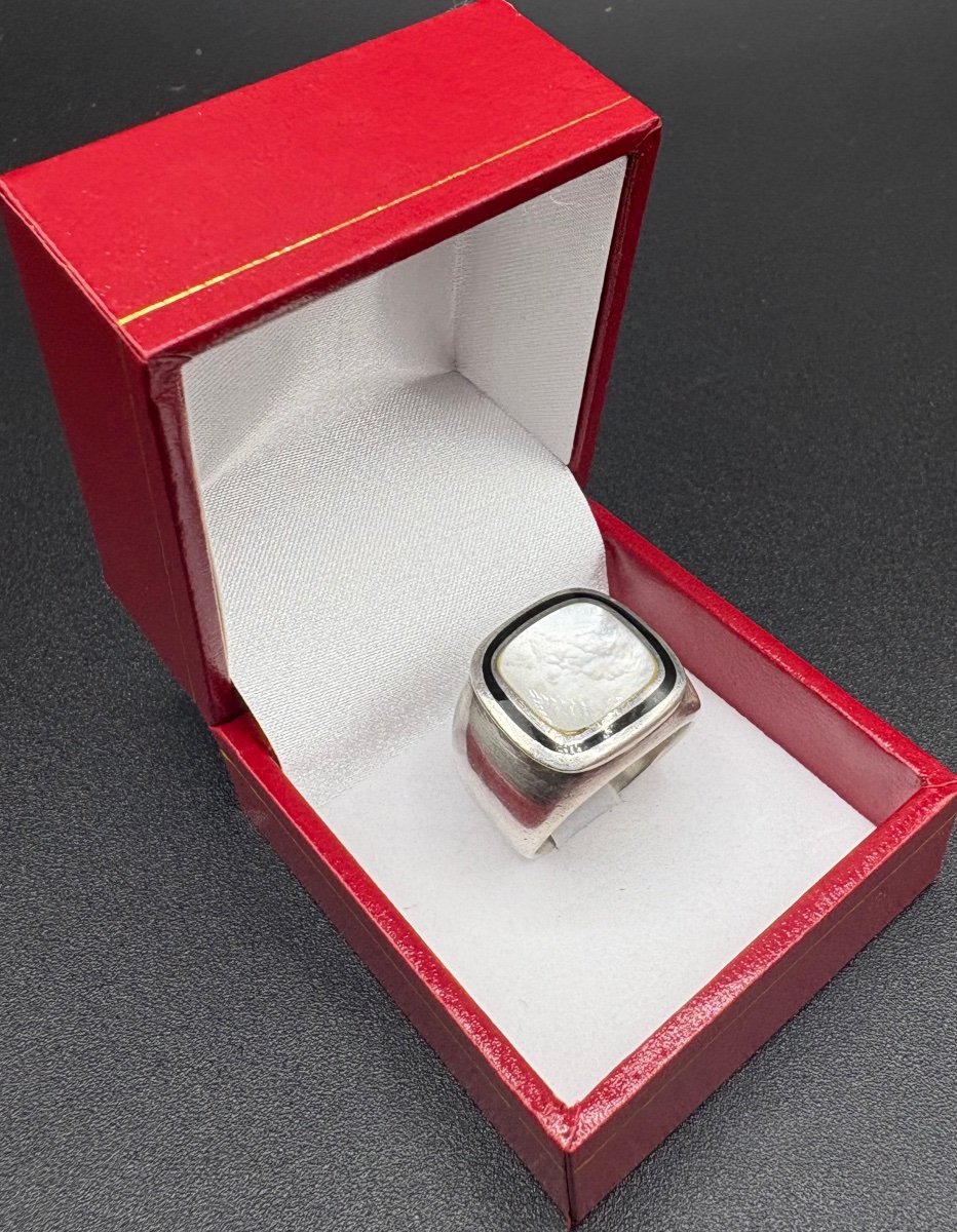 A Men's Solid Silver Ring With Mother-of-pearl And Enamel From The 1930s, Made In France-photo-2