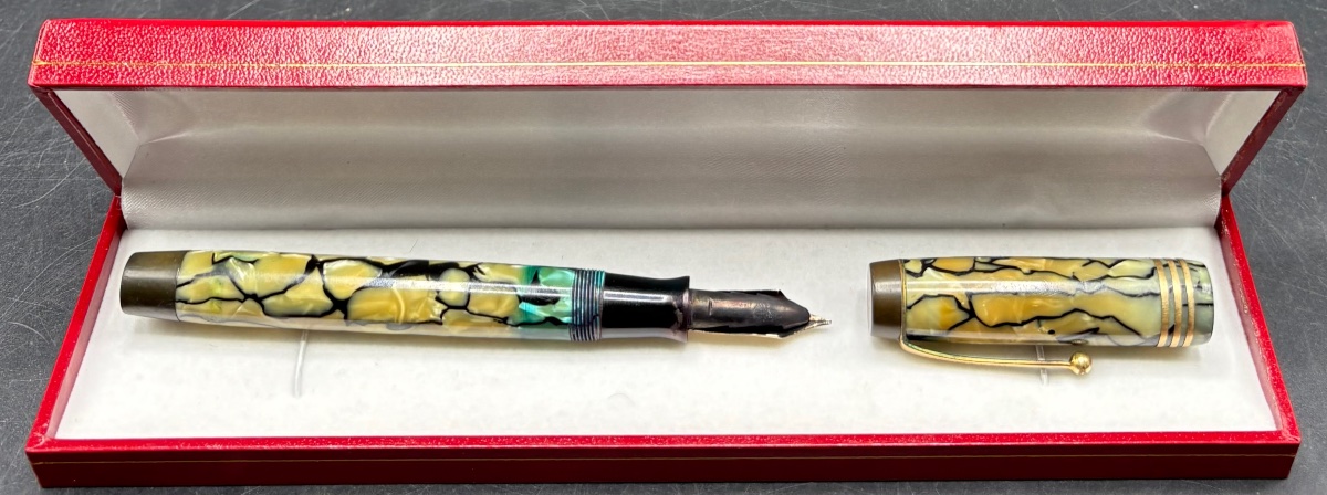STYLO PLUME DES ANNÉES 1930 EN BAKÉLITE PLAQUÉ OR ET DIVERS PARKER-photo-2