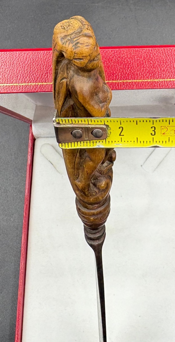 Carved Walnut Table Knife With Wrought Iron Handle, Circa 1670–80, Berry-photo-5