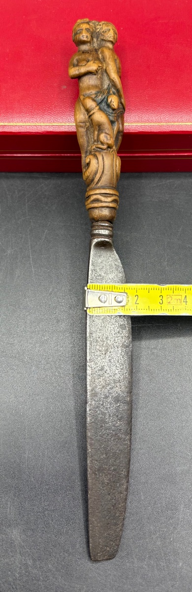 Carved Walnut Table Knife With Wrought Iron Handle, Circa 1670–80, Berry-photo-6