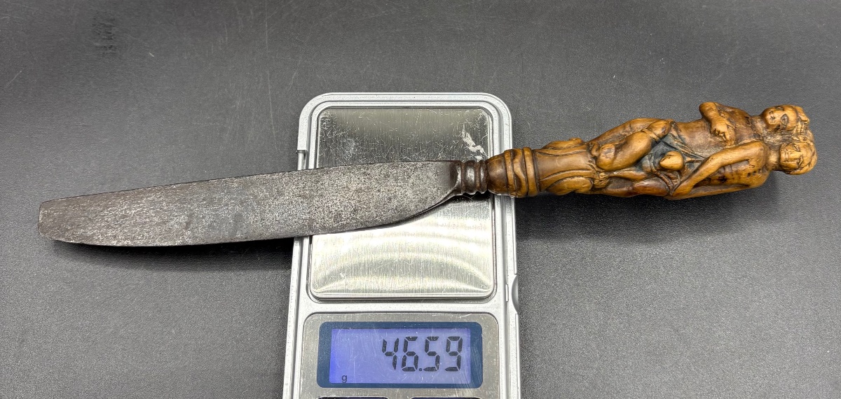 Carved Walnut Table Knife With Wrought Iron Handle, Circa 1670–80, Berry-photo-8
