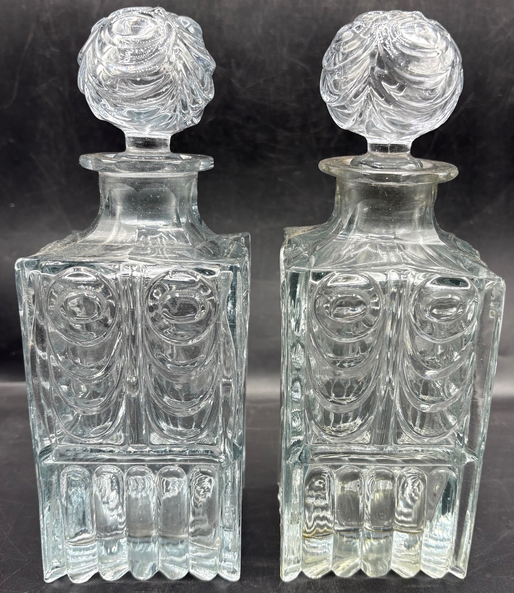 PAIRE DE CARAFES À ALCOOL EN CRISTAL SOUFFLÉ MOULÉ TAILLÉ DU CREUSOT VERS 1810-photo-3