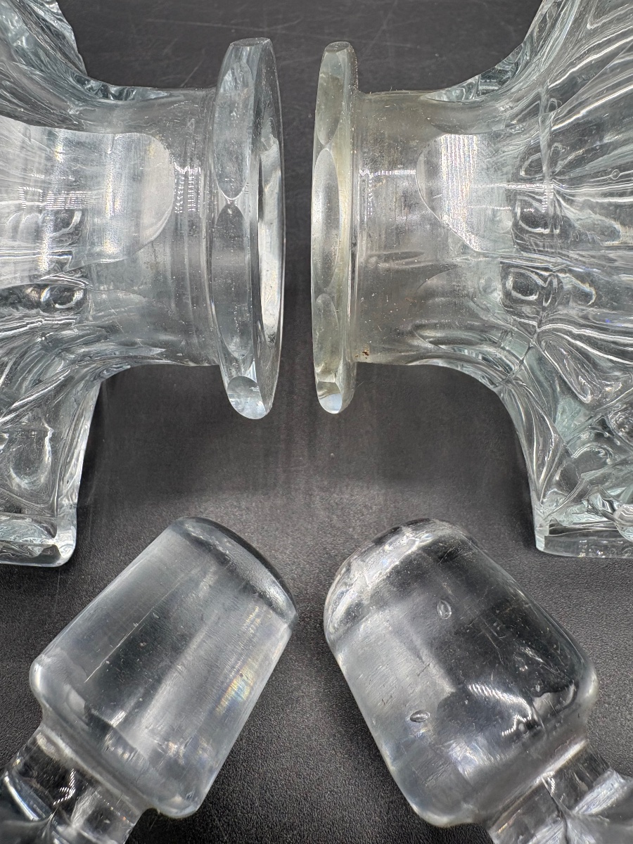 PAIRE DE CARAFES À ALCOOL EN CRISTAL SOUFFLÉ MOULÉ TAILLÉ DU CREUSOT VERS 1810-photo-4