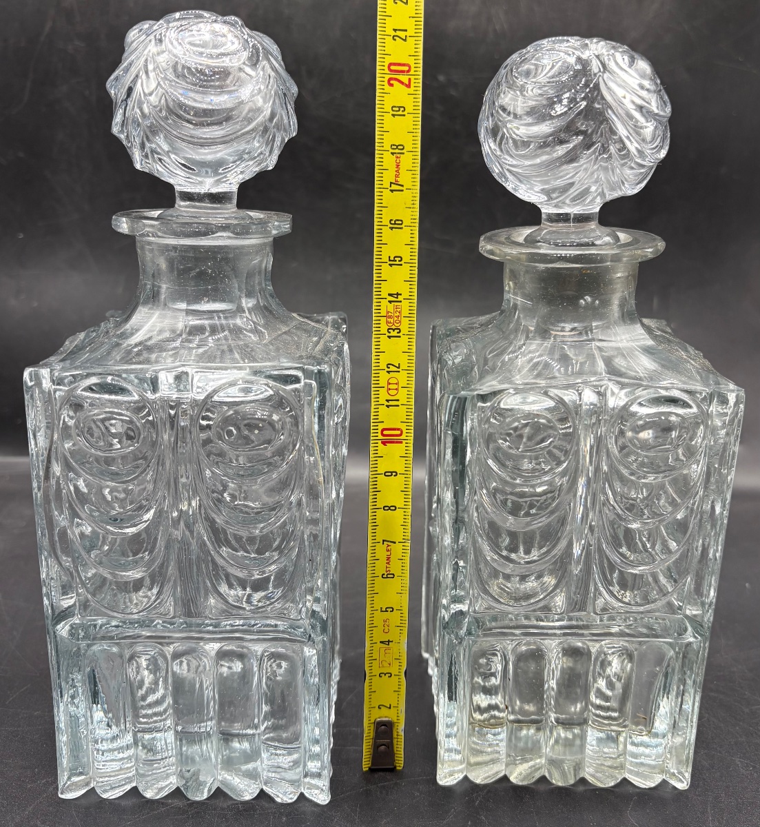PAIRE DE CARAFES À ALCOOL EN CRISTAL SOUFFLÉ MOULÉ TAILLÉ DU CREUSOT VERS 1810-photo-5