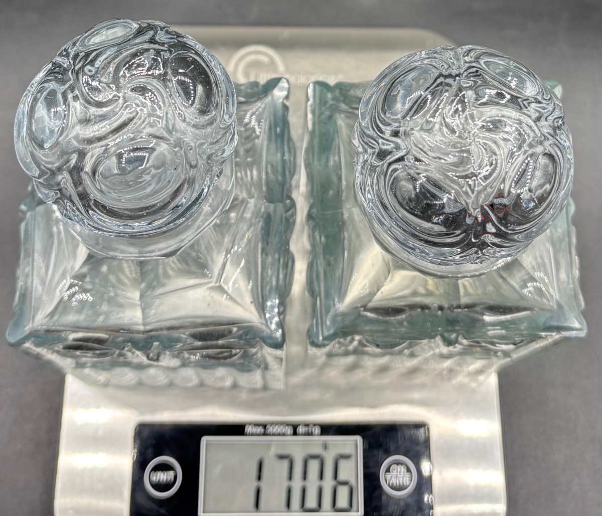 PAIRE DE CARAFES À ALCOOL EN CRISTAL SOUFFLÉ MOULÉ TAILLÉ DU CREUSOT VERS 1810-photo-7