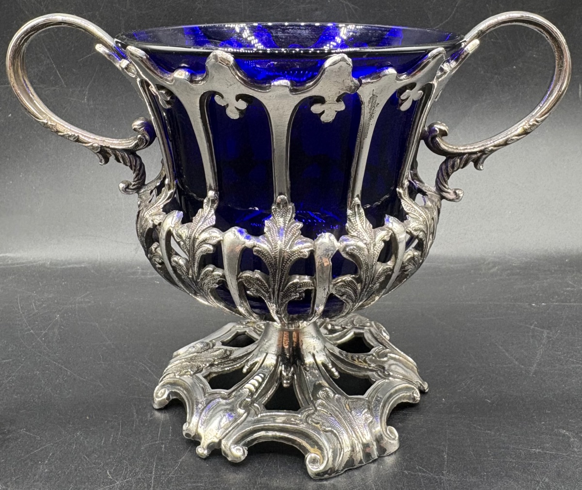 COUPE EN MÉTAL ARGENTÉ ET CRISTAL FIN XIXÈME PAR R. BROADHEAL -photo-3