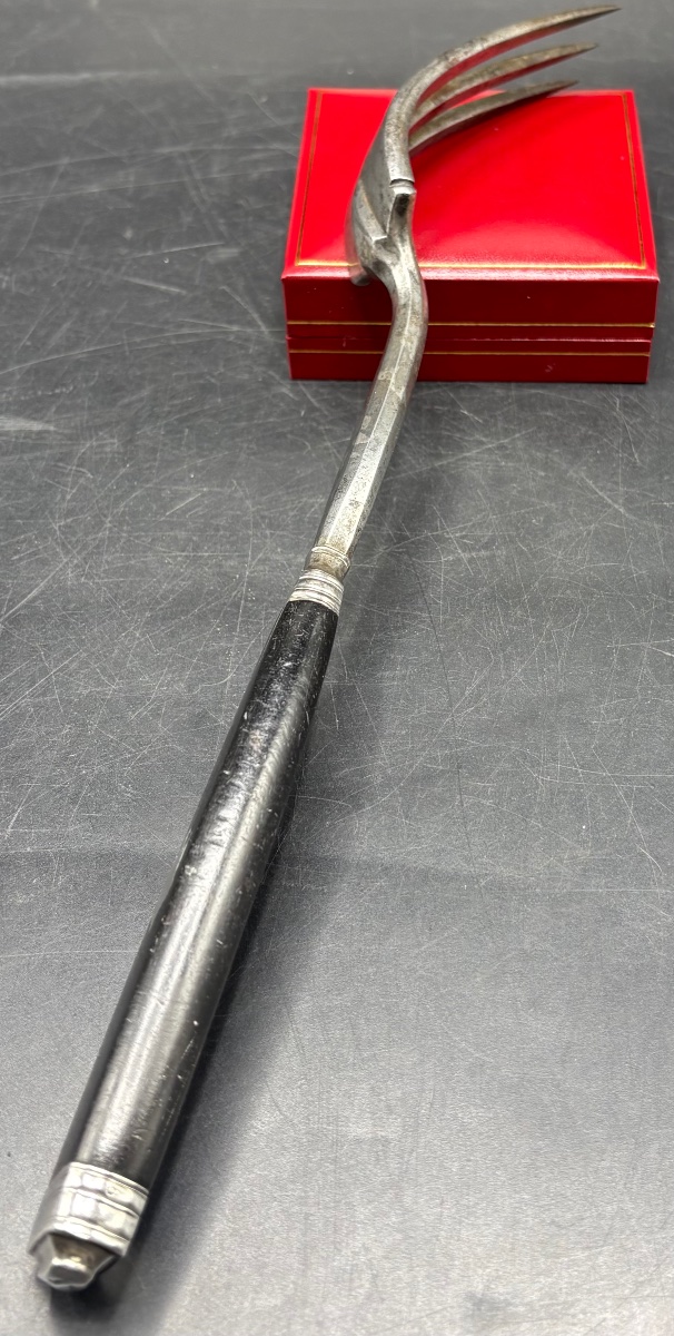 GRANDE FOURCHETTE À VIANDE EN ÉBÈNE FER FORGÉ ET ARGENT VERS 1830 FRANÇAISE-photo-2