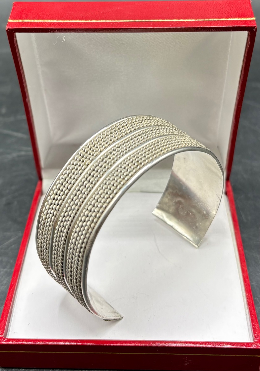 1950s Foreign Solid Silver 3/4-length Clasp Cuff Bracelet -photo-2