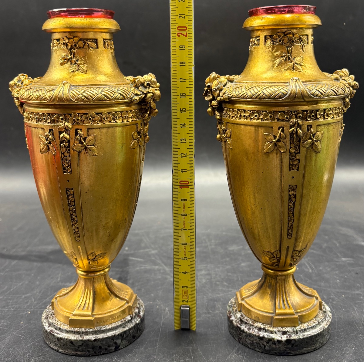 PAIRE DE VASES SOLIFLORES EN BRONZE CISELÉ DORÉ ET CRISTAL PAR BARBEDIENNE FIN XIXÈME -photo-5