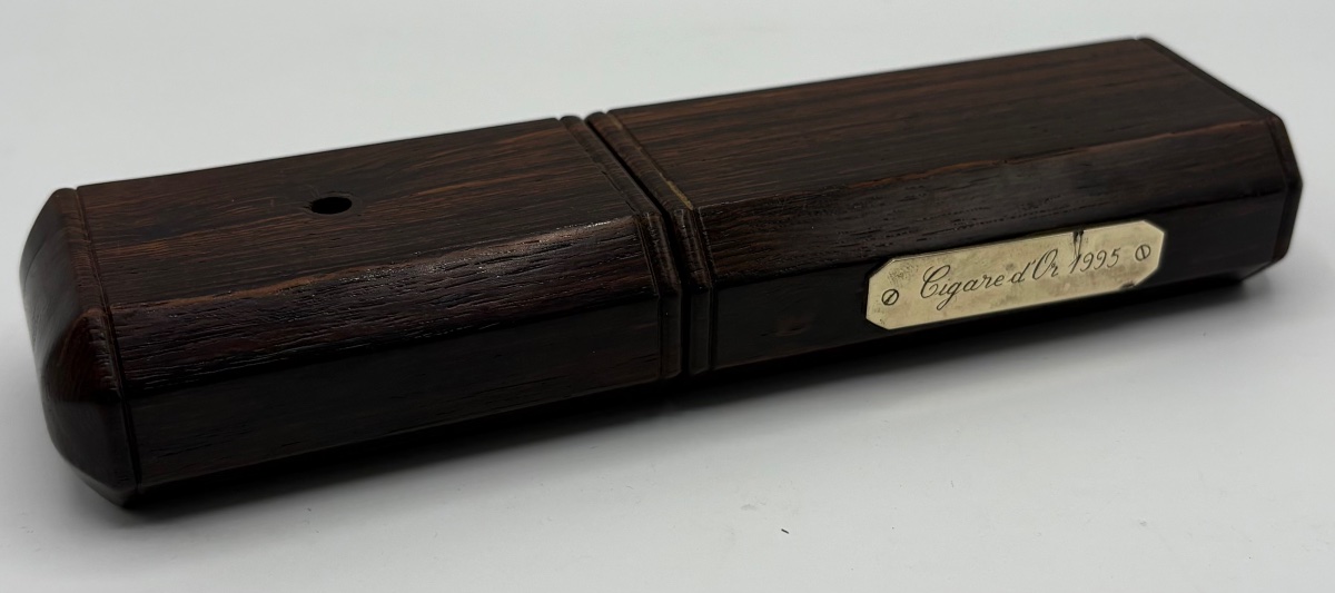 COFFRET EN PALISSANDRE “ CIGARE D’OR 1995 “ HAVANA