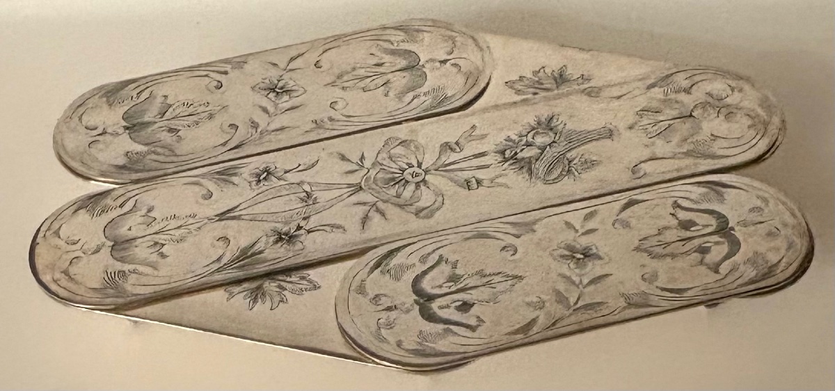 Extendable Silver-plated Metal Plate Rack From The 1900s By J. P. 