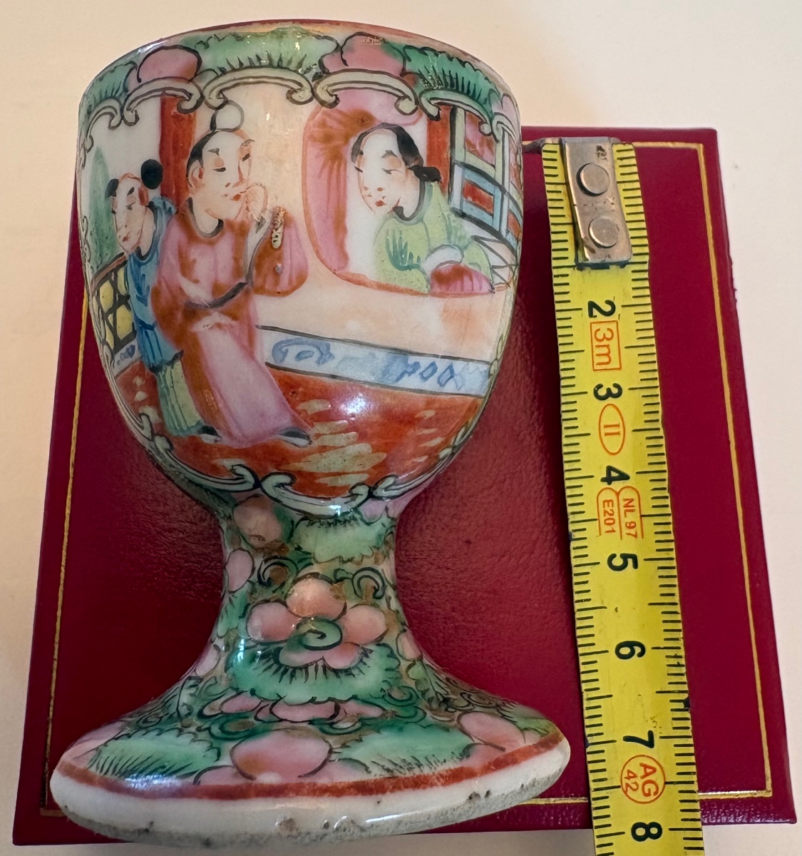 COQUETIER EN PORCELAINE ÉMAILLÉE PEINTE À  COULEURS DES ANNÉES 1900 CANTON CHINE-photo-5