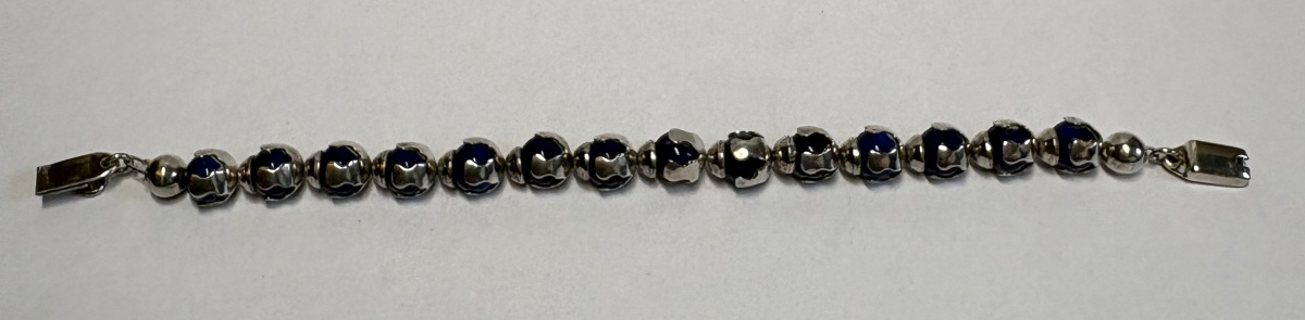 BRACELET GOURMETTE EN ARGENT MASSIF ET PERLES DE PÂTE DE VERRE DES ANNÉES 1960 MEXICAIN-photo-2