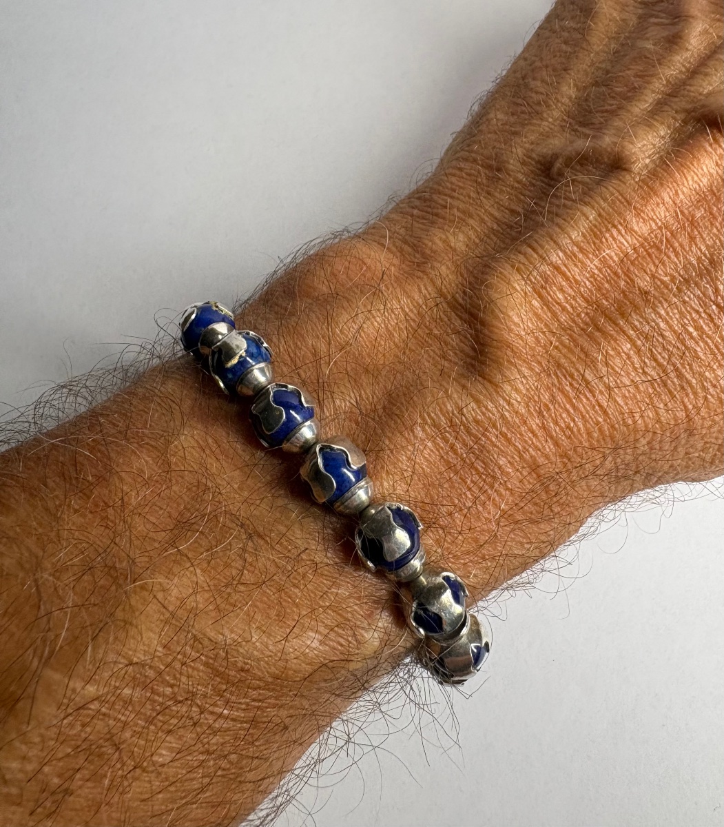BRACELET GOURMETTE EN ARGENT MASSIF ET PERLES DE PÂTE DE VERRE DES ANNÉES 1960 MEXICAIN-photo-3