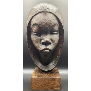 Patinated Carved Wooden Bust Ngyhama 1980