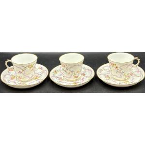 Set Of 3 Fine Sèvres Porcelain Cups And Saucers Circa 1835 For The Jacquel Store