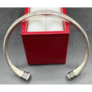 3/4 Bangle Bracelet In Solid Silver And Resin From Mali From The 1980s