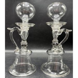 PAIRE DE LAMPES DE DENTELLIÈRE EN VERRE SOUFFLÉ DU XVIIIÈME FRANÇAISES