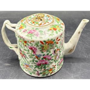 Painted Enameled Porcelain Teapot Late 19th Century Canton China