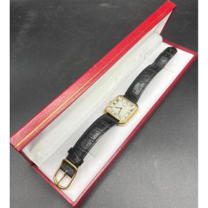 Omega Watch From The 1930s/40s, 18k Gold, Swiss Origin