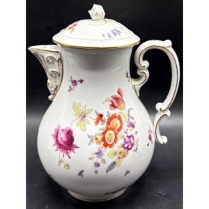 Late 19th-century Painted Glazed Porcelain Coffee Pot, Saxony