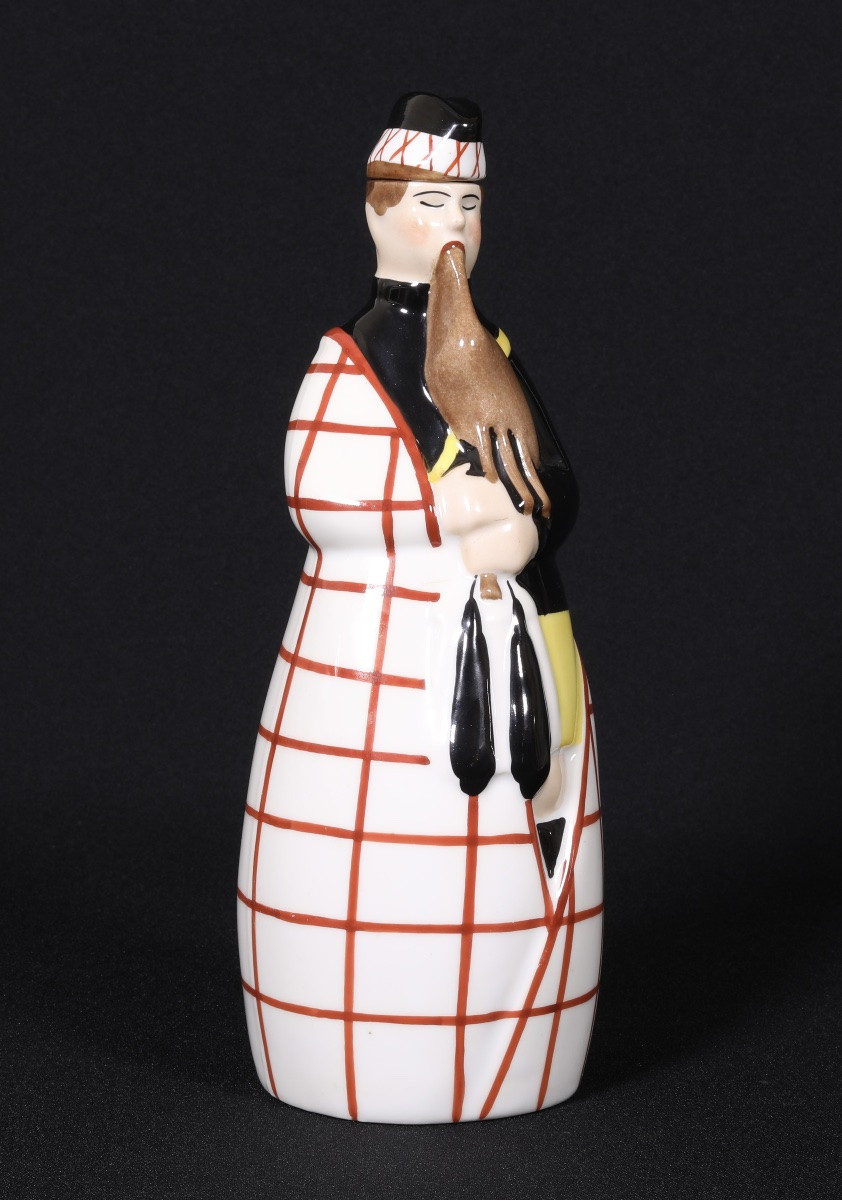 Robj – Polychrome Ceramic Sculpture – Bagpipe Player -photo-2