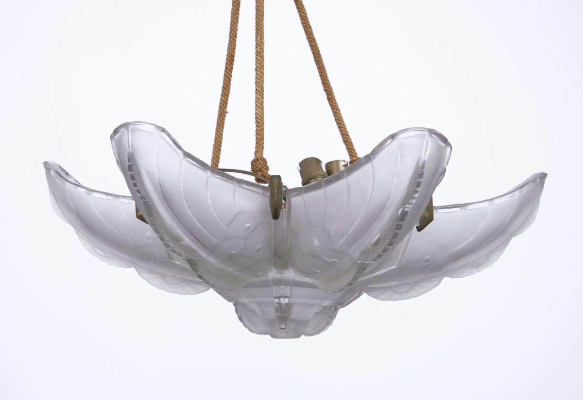 Lustre /Suspension Art Déco en verre moulé par Sabino – 50 cm