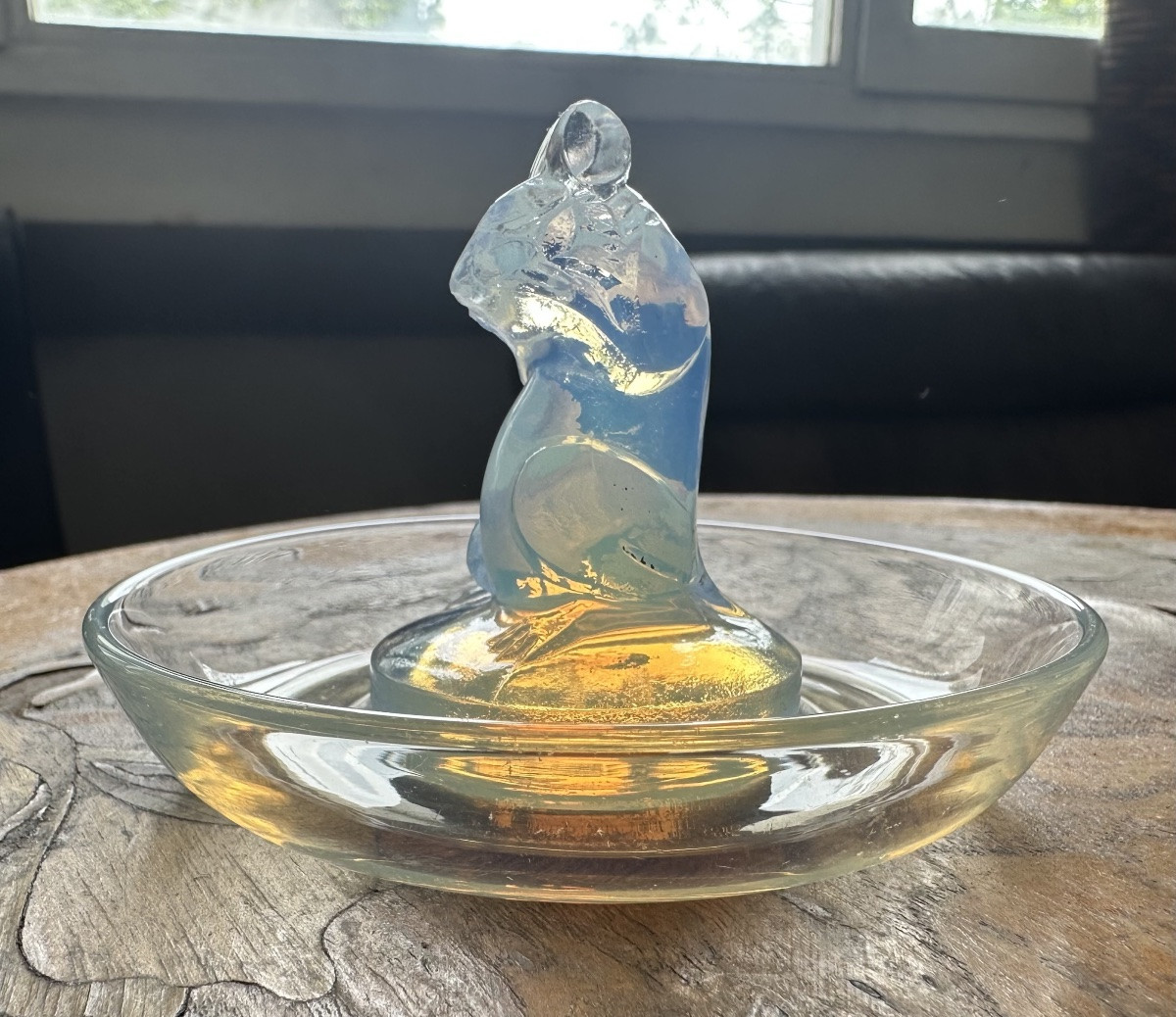 Opalescent Glass "souris" Bag By René Lalique Created In 1925-photo-2