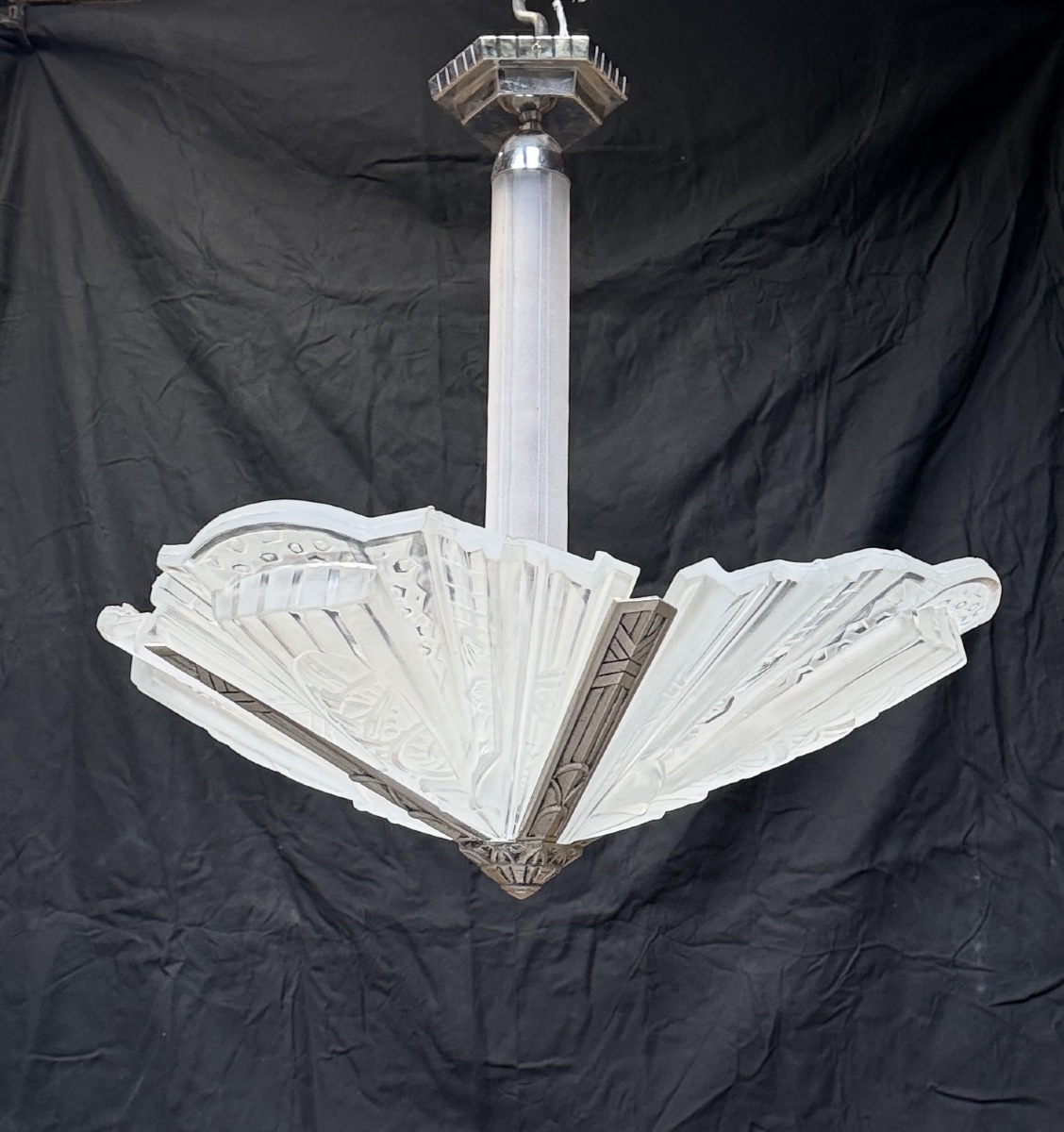 Art Deco Frontisi Chandelier In Cast Glass And Bronze-photo-2