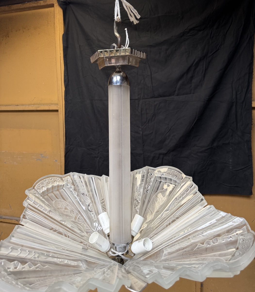 Art Deco Frontisi Chandelier In Cast Glass And Bronze-photo-4