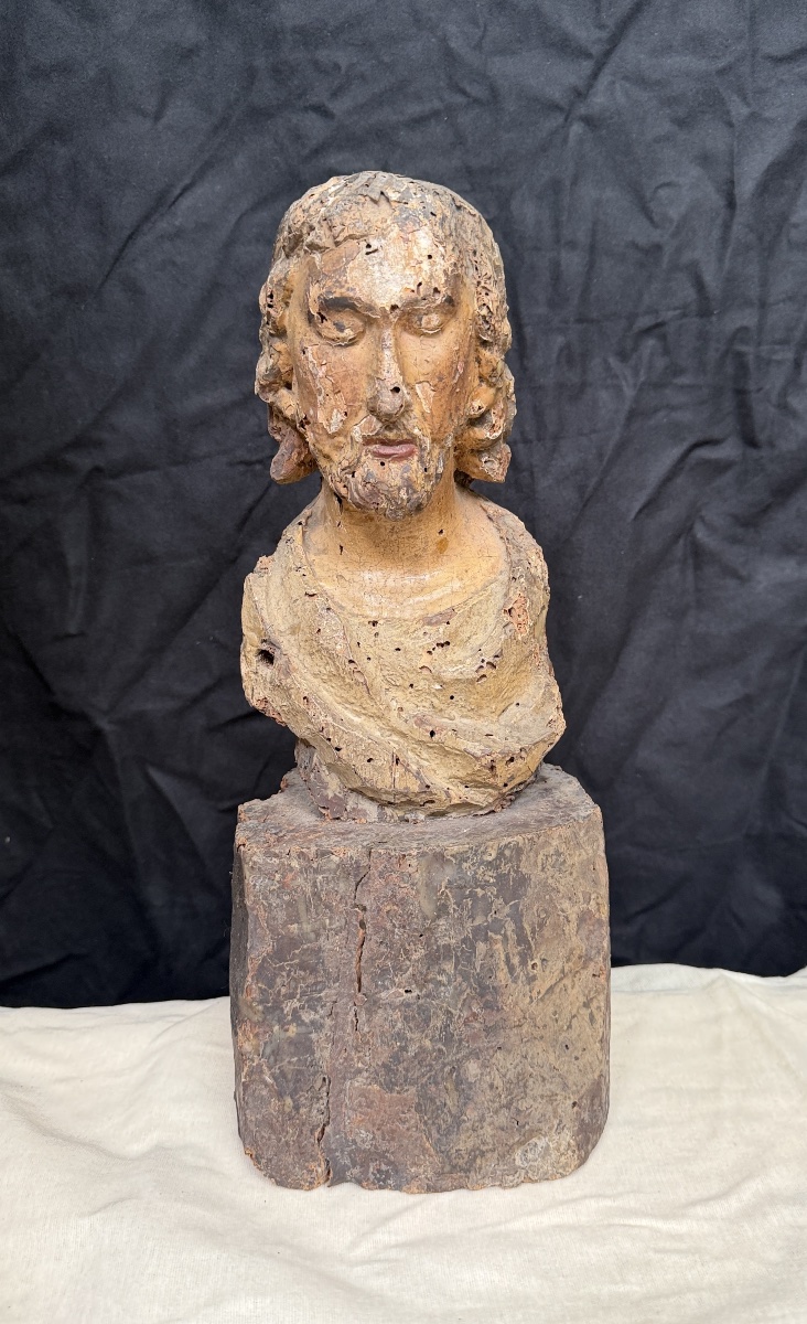 Buste du Christ en bois sculpté et polychromé France, XVIIe siècle
