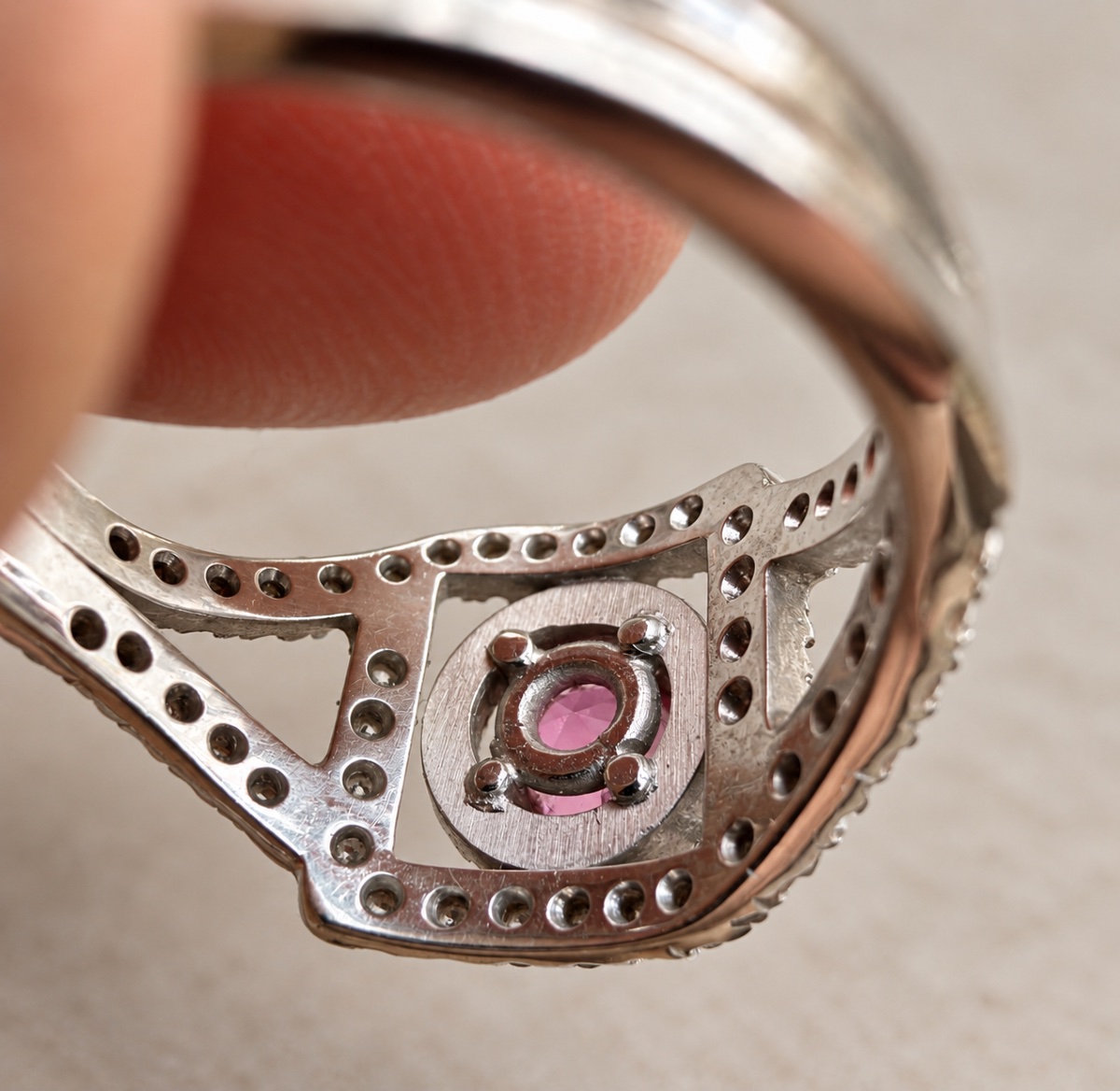 Bague en Or Blanc 18 Carats, Saphir Rose et Diamants-photo-1