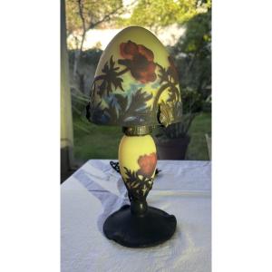     Muller Frères Lunéville - Lamp With Anemone Design