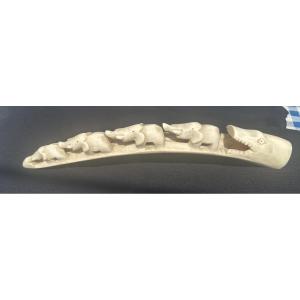 Carved African Elephant Tusk – Central Africa, Circa 1920–1930 – 33 Cm