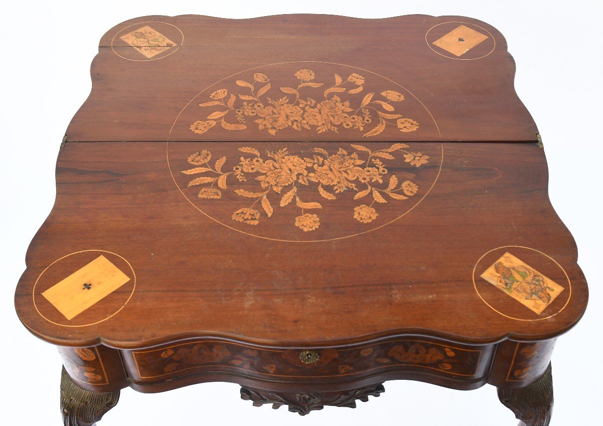 Table à cartes de style Chippendale George III à riche décor de marqueterie -photo-2