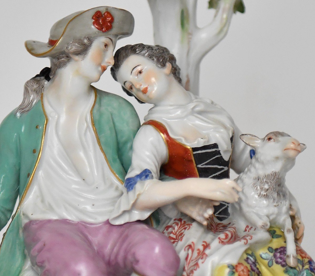 Groupe en porcelaine de Meissen Couple d’amoureux, Modèle D19 -photo-2