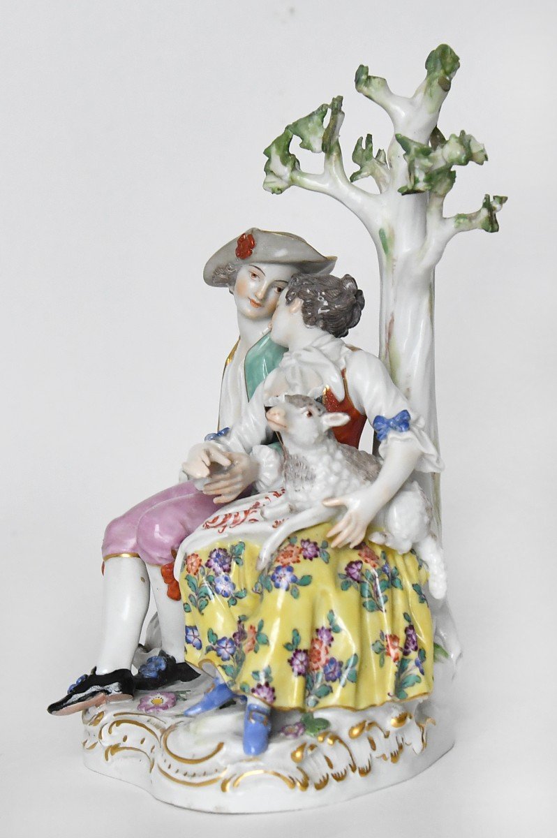 Groupe en porcelaine de Meissen Couple d’amoureux, Modèle D19 -photo-3