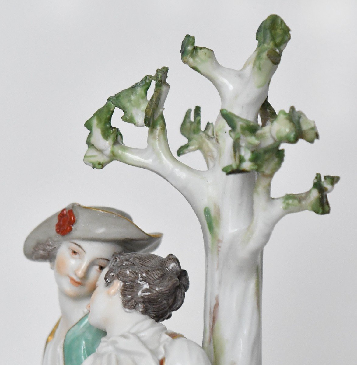 Groupe en porcelaine de Meissen Couple d’amoureux, Modèle D19 -photo-4