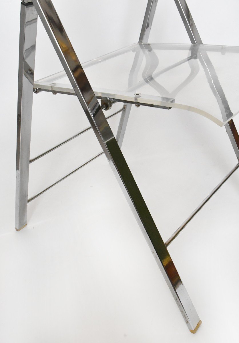 Suite de 5 chaises pliantes des années 1970 en métal chromé et plexiglass -photo-4