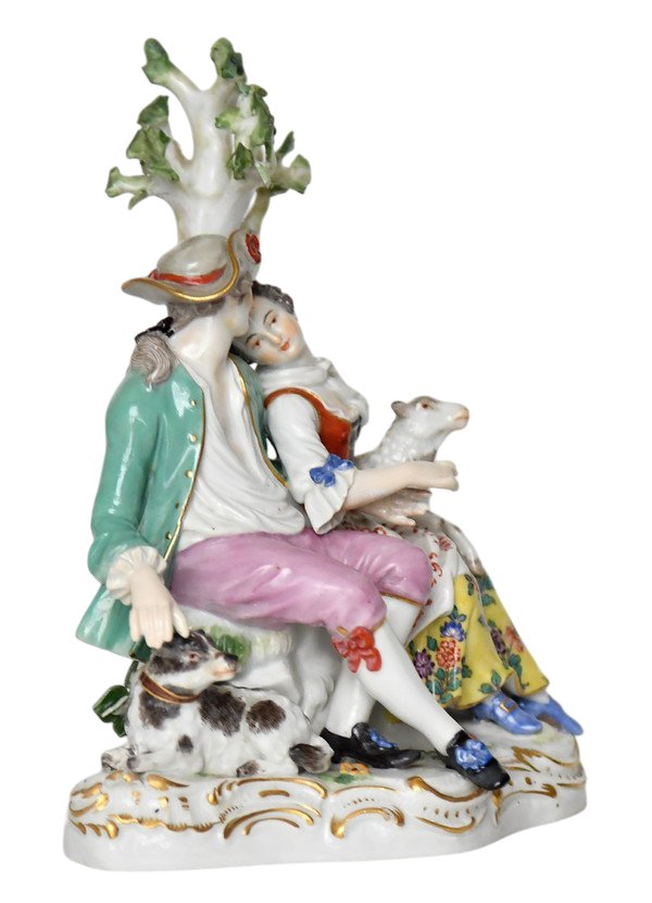 Groupe en porcelaine de Meissen Couple d’amoureux Modèle D19-photo-1