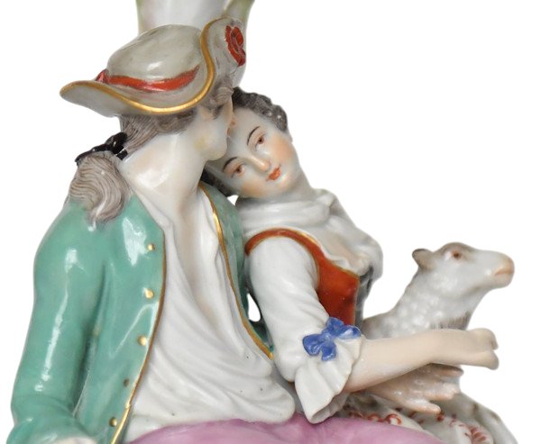 Groupe en porcelaine de Meissen Couple d’amoureux Modèle D19-photo-2