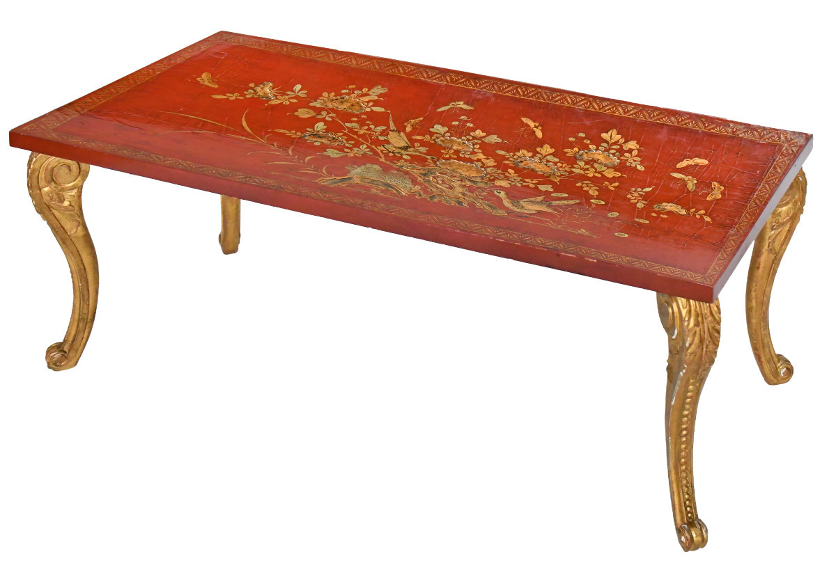 Coffee Table In Chinese Lacquer And Gilded Wood