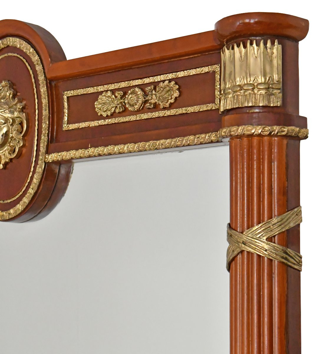 Console surmontée d'un miroir de style Empire -photo-1