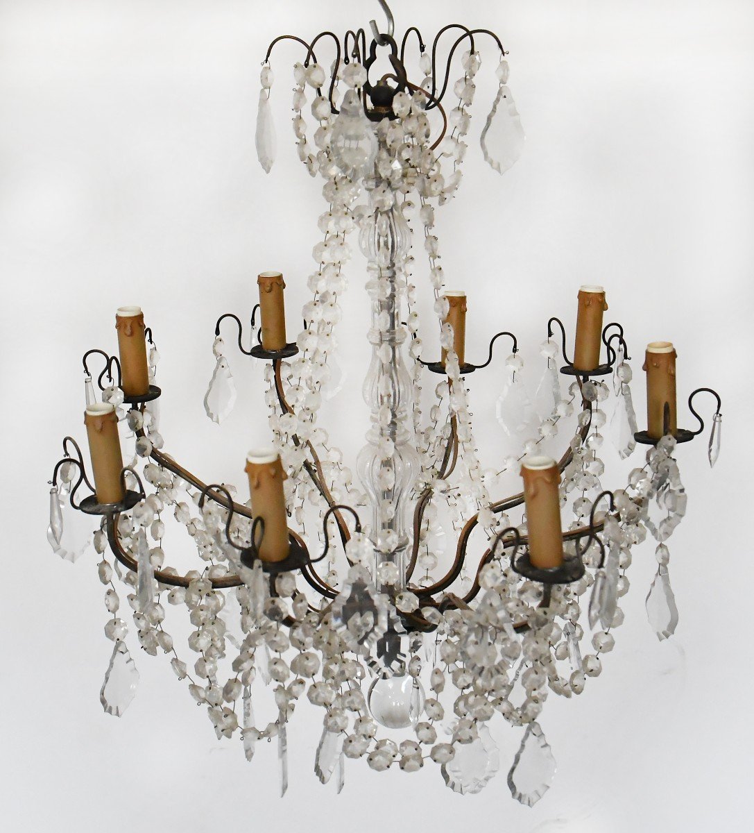 8-light Chandelier With Pendants -photo-1