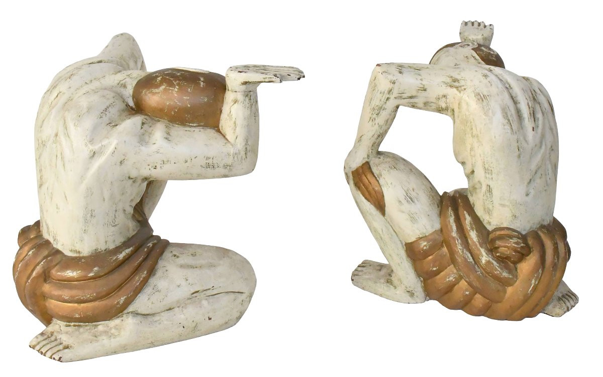 Table basse deux personnages tenant un plateau en verre-photo-5