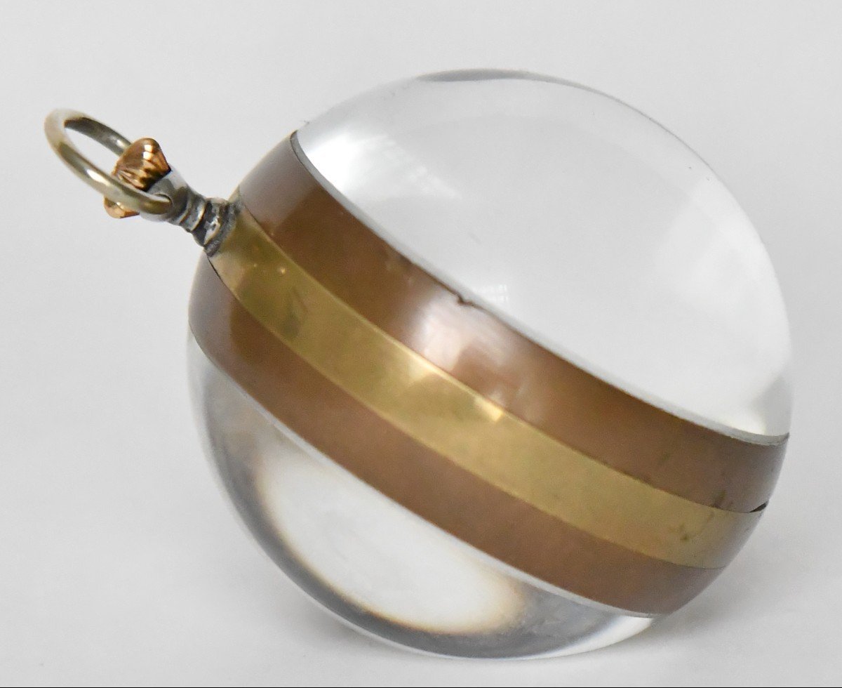 Ball-shaped Glass Desk Clock With Erotic Decoration-photo-4