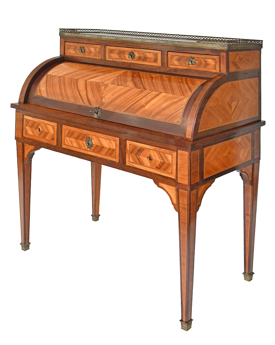 Bureau cylindre de style Louis XVI 