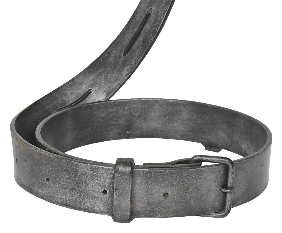 Lampe de table en fer forgé en forme de ceinture -photo-2