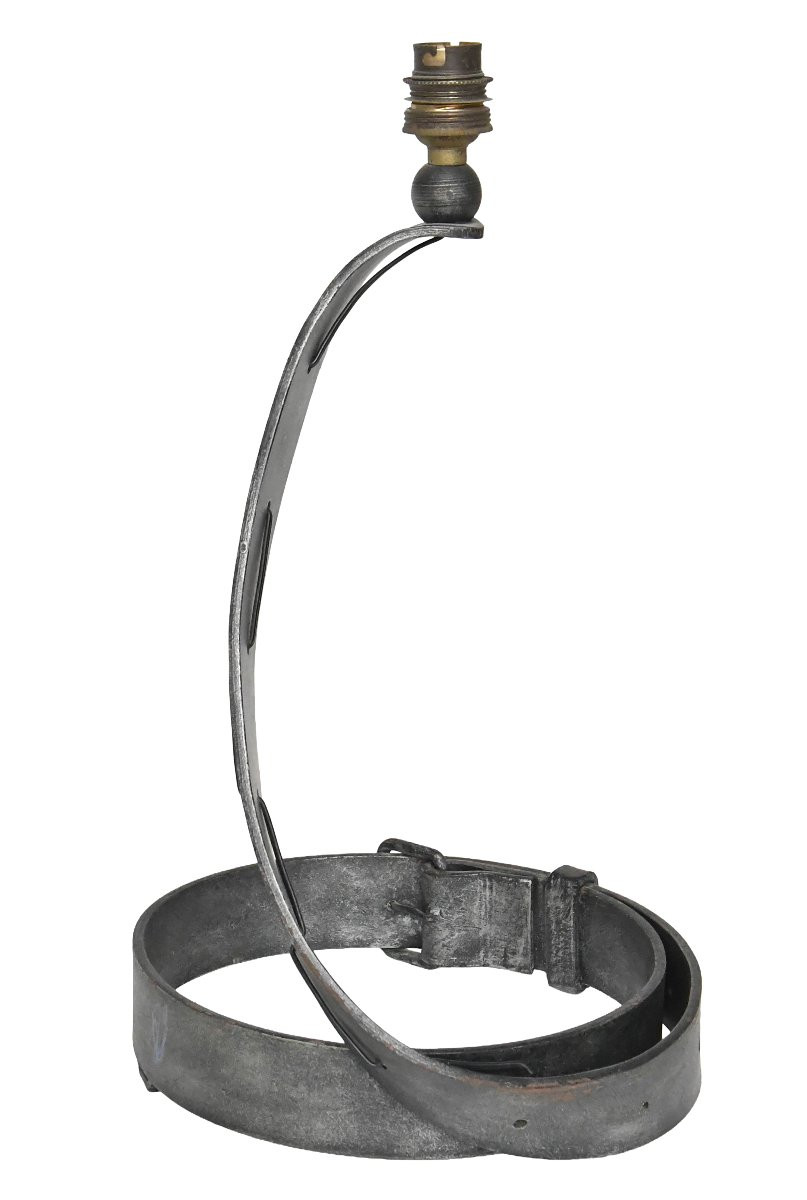 Lampe de table en fer forgé en forme de ceinture -photo-2