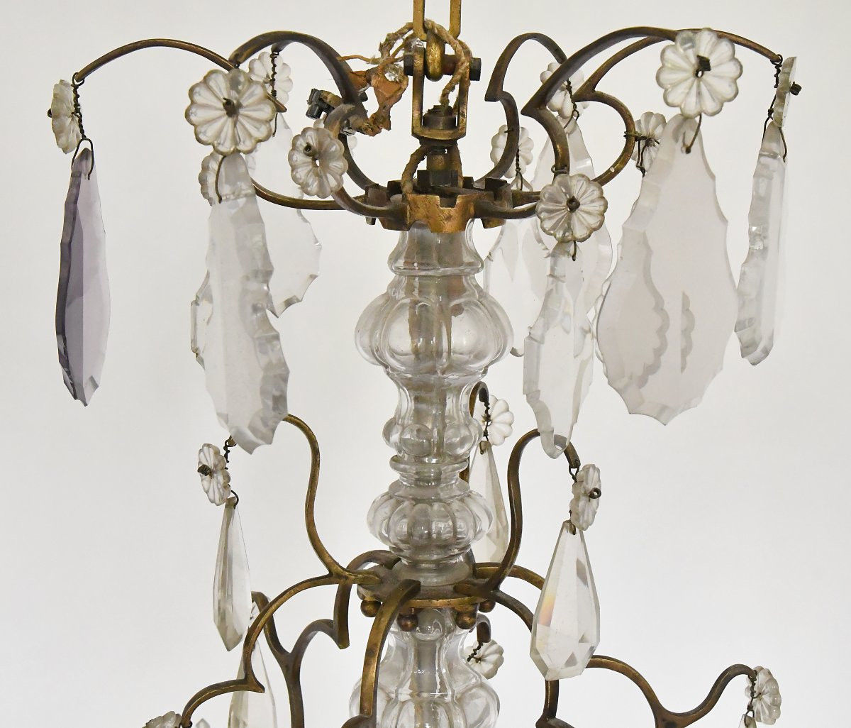 Lustre cage à six lumières à pendeloques de style Louis XV -photo-2